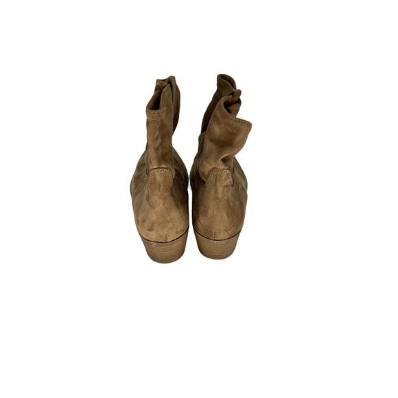Dolcetta Brown Faux Suede sloucy Ankle Booties Boots Women's Size 9.5 - Picture 3 of 6